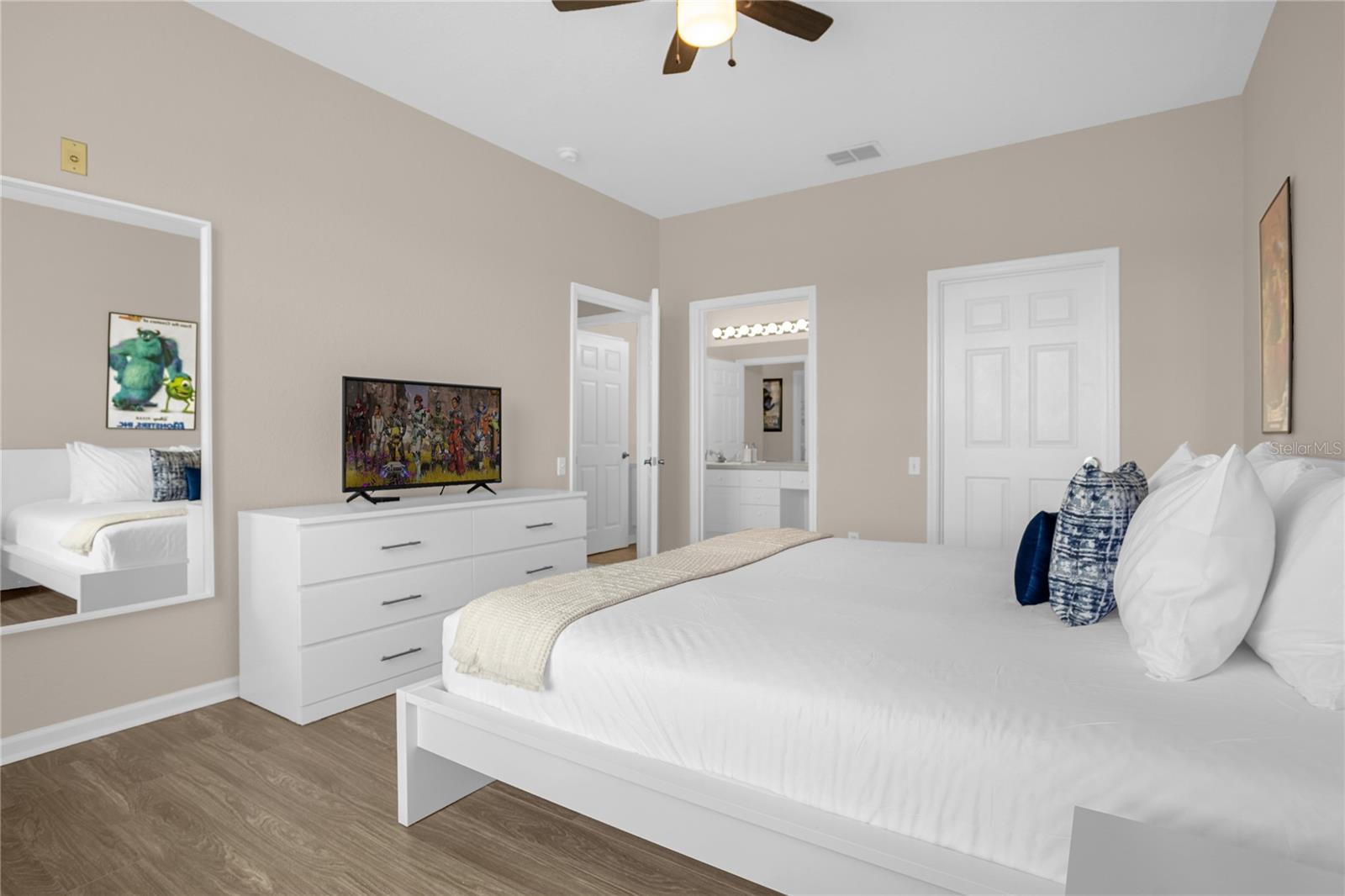 Image 5 of 38 For 2307 Silver Palm Drive 304