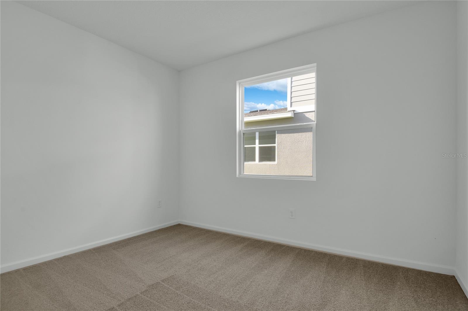 Image 10 of 22 For 762 Lake Dell Avenue