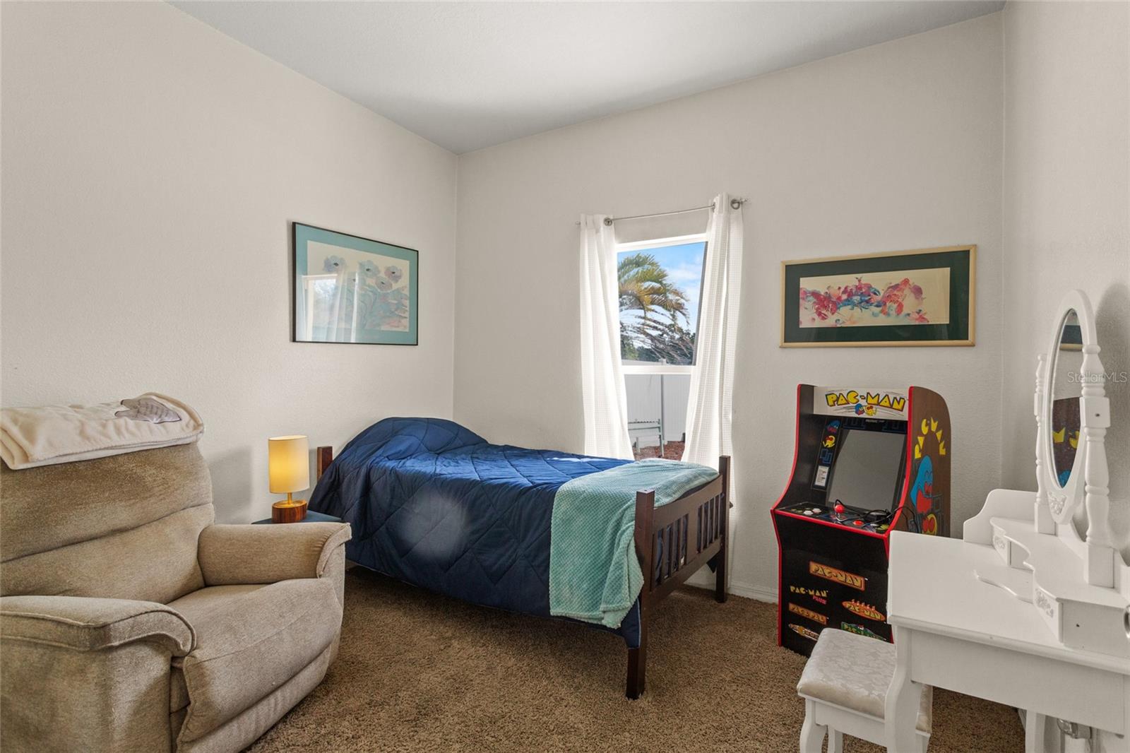 Image 16 of 32 For 906 Berwick Drive