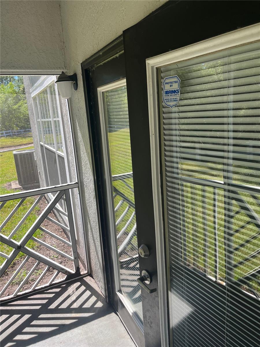 Image 5 of 18 For 11903 Sandy Knoll Court 916