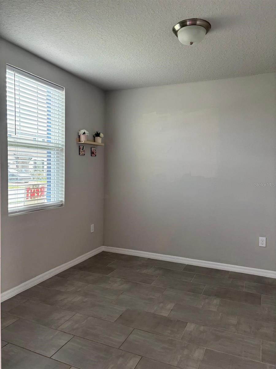 Image 6 of 21 For 1210 Zambrana Court