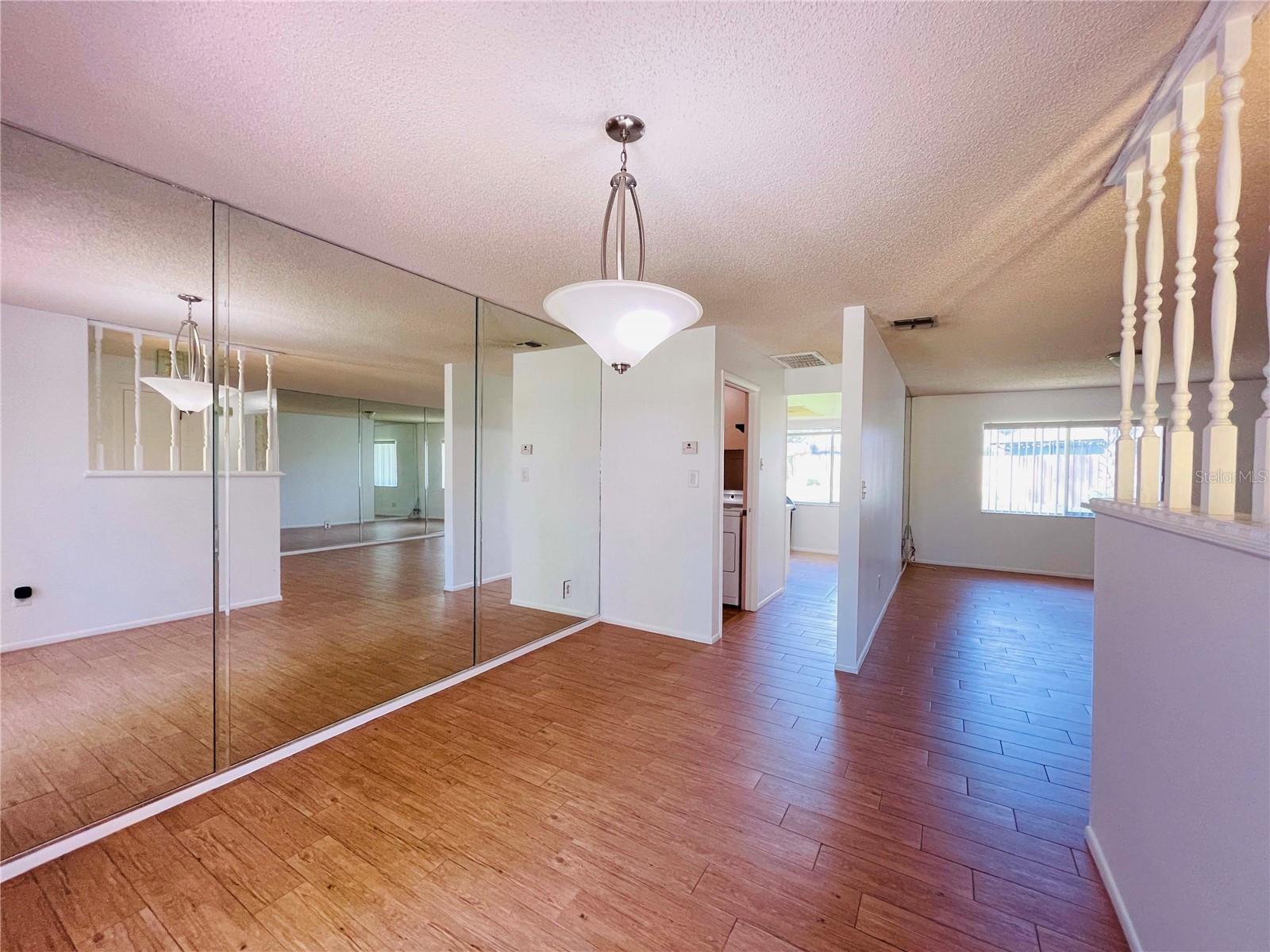 Image 5 of 24 For 428 Breakwater Drive