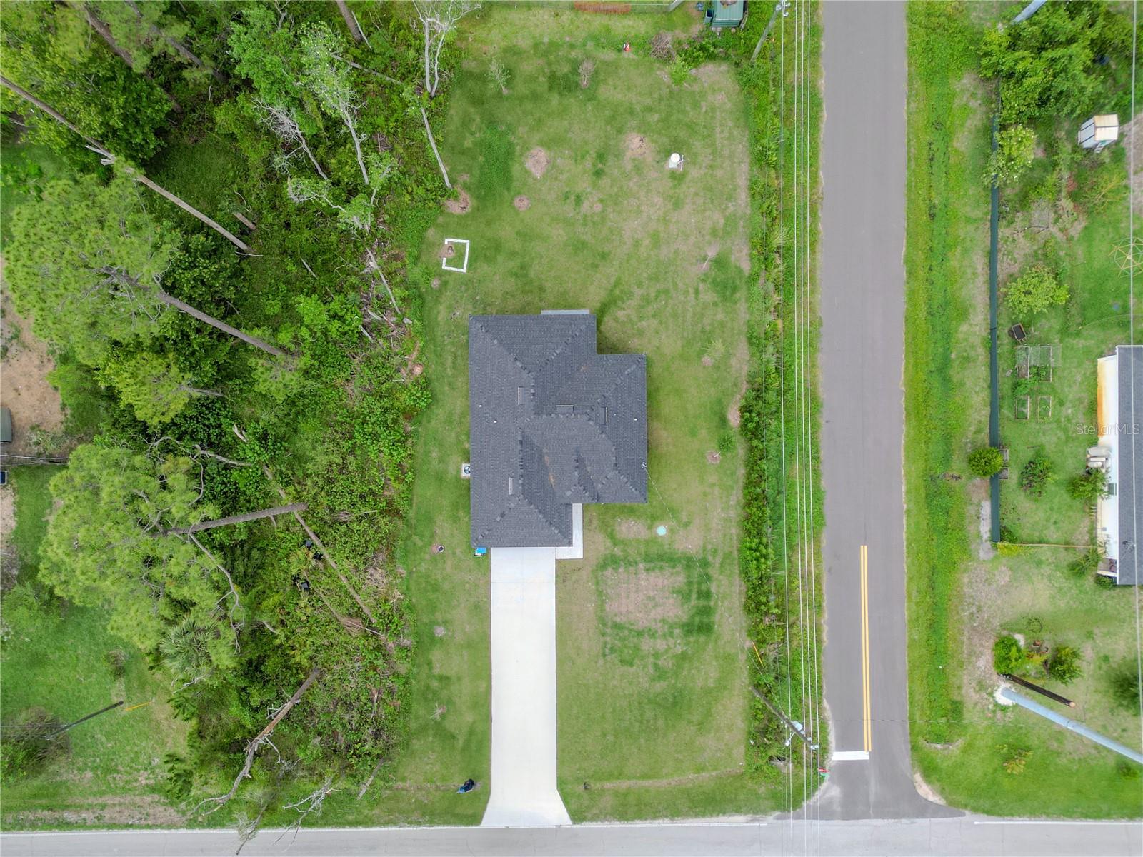 Image 4 of 36 For 1590 West Parkway