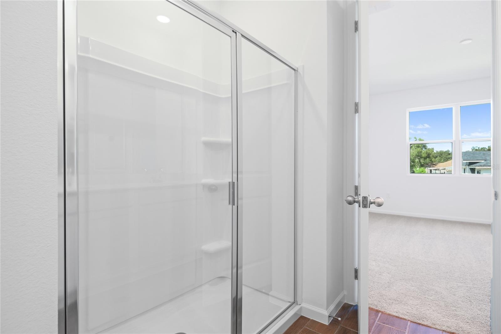 Image 11 of 20 For 746 Lake Dell Avenue