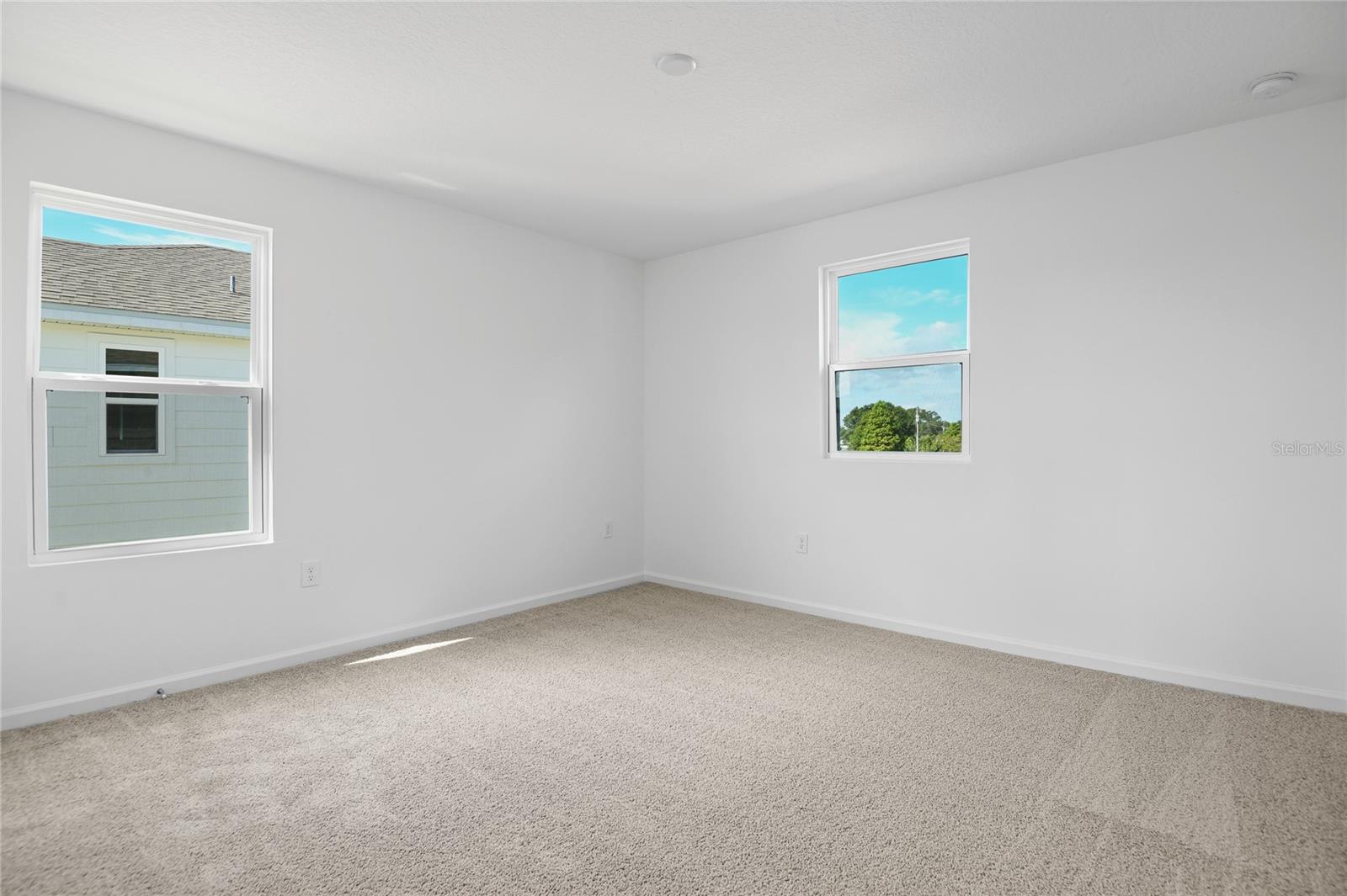 Image 15 of 20 For 746 Lake Dell Avenue
