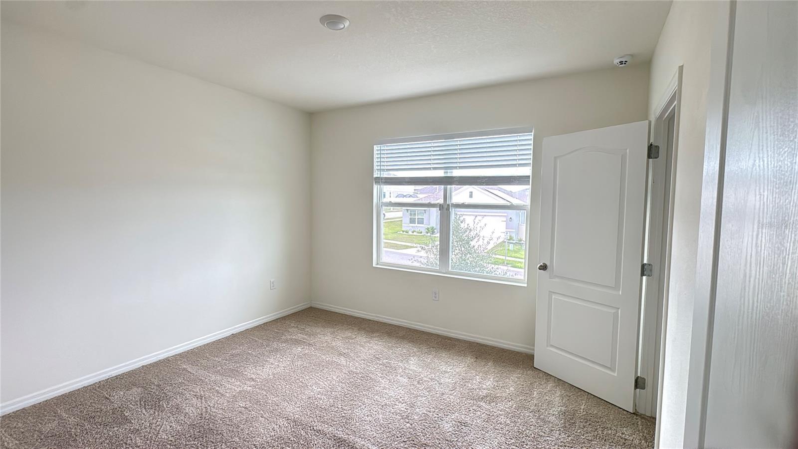 Image 18 of 22 For 2652 Magnolia Avenue