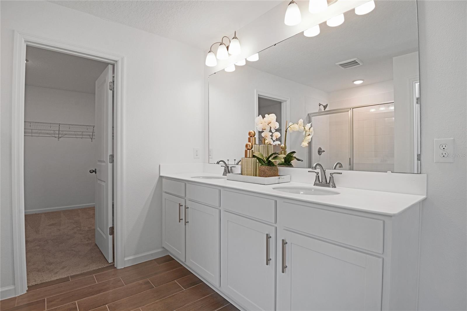 Image 13 of 21 For 1022 Wisteria Way