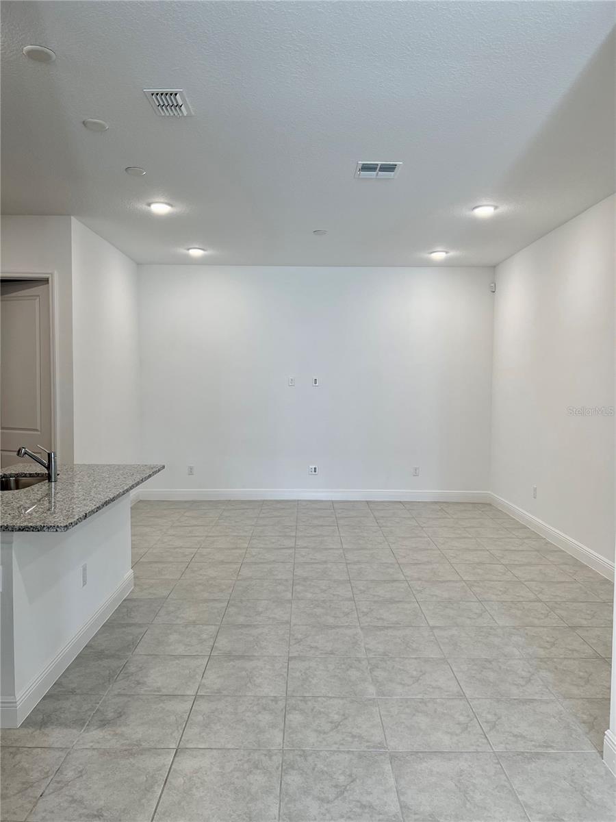 Image 4 of 17 For 2949 Voyager Avenue