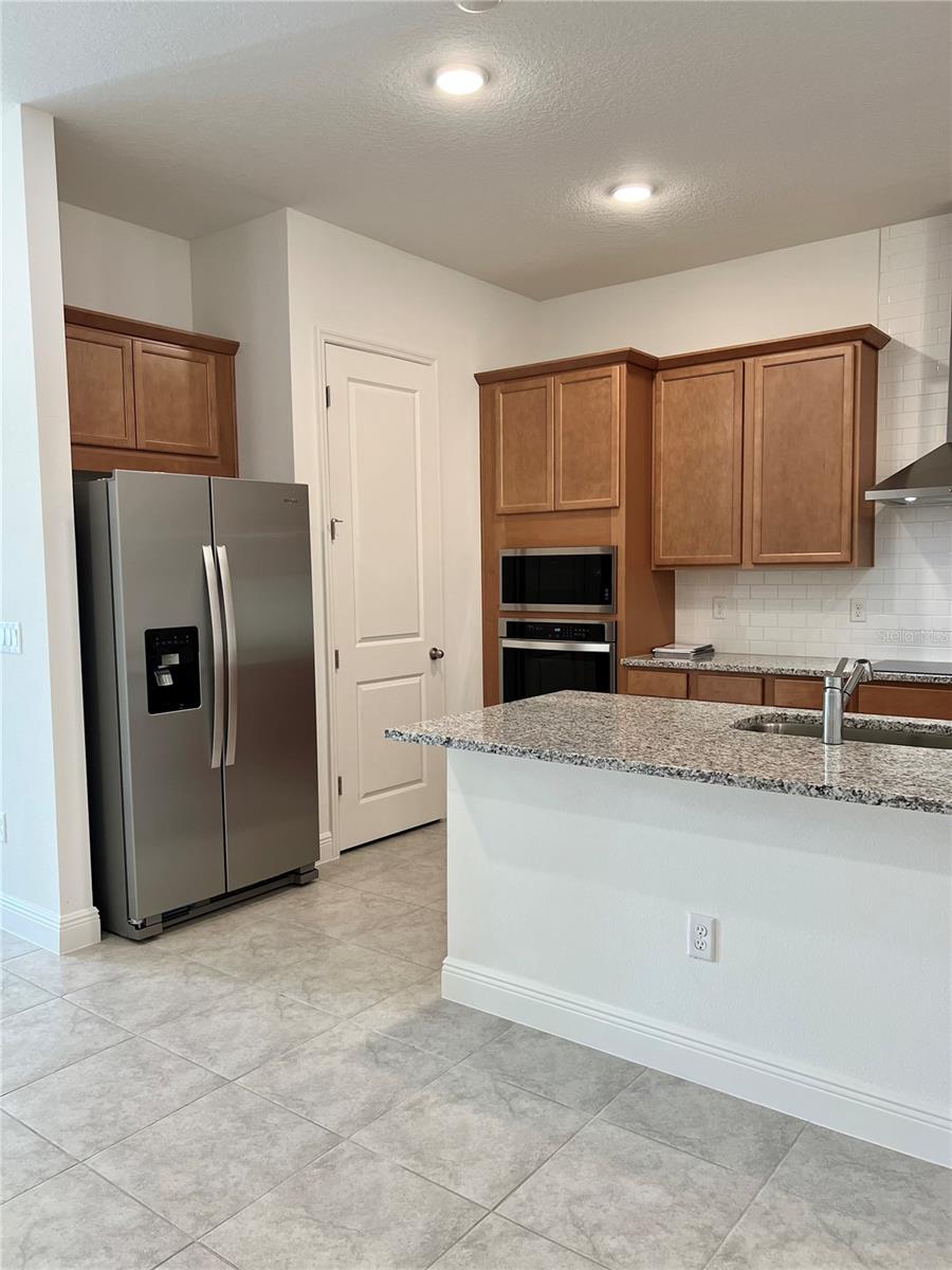 Image 5 of 17 For 2949 Voyager Avenue