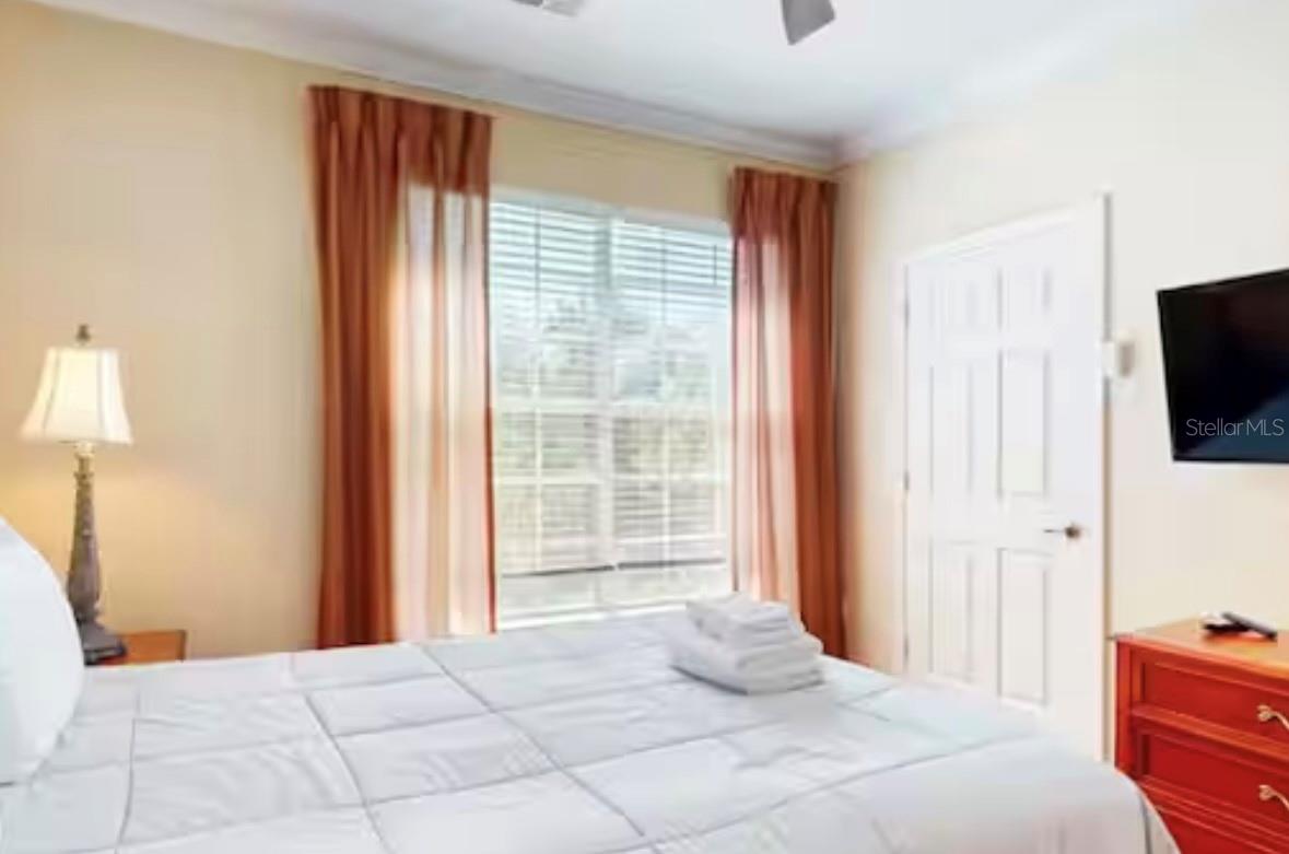 Image 17 of 59 For 1375 Tuscana Lane 1405