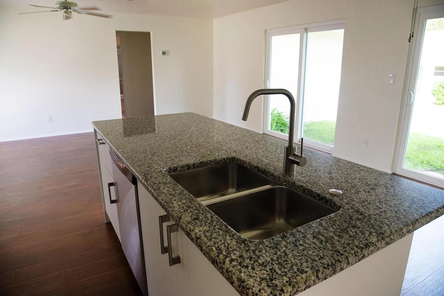 Image 6 of 15 For 10116 Fairtree Lane