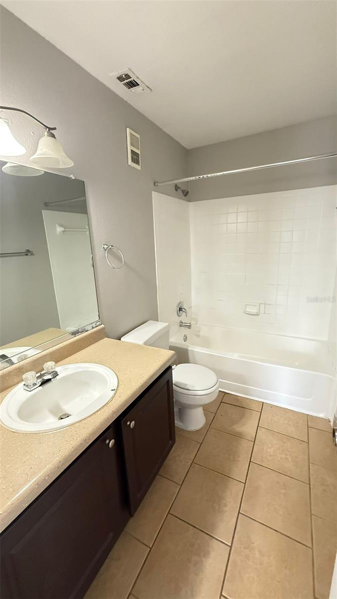 Image 12 of 16 For 4728 Walden Circle 32