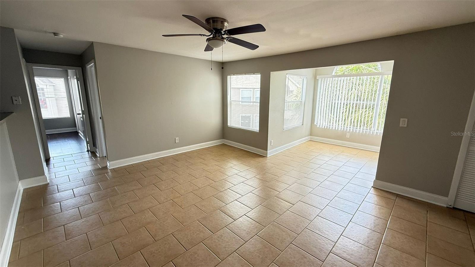 Image 6 of 16 For 4728 Walden Circle 32