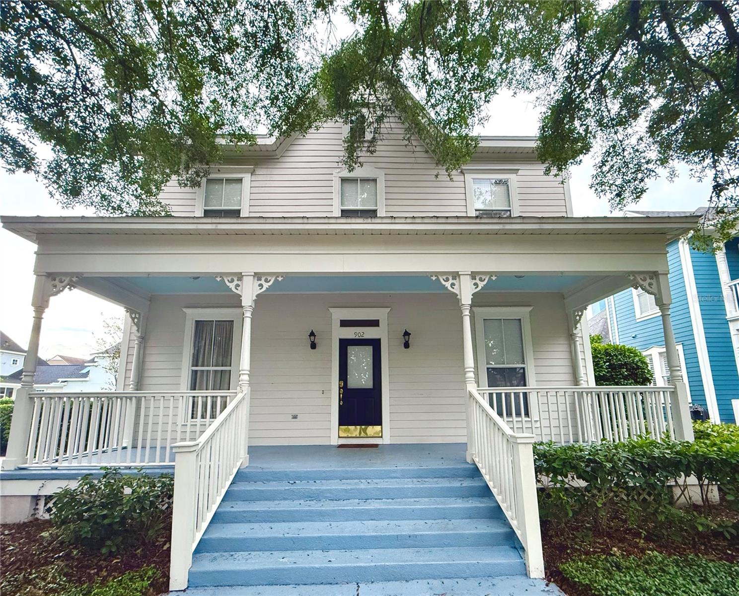 Listing Details for 902 Waterside Drive, CELEBRATION, FL 34747