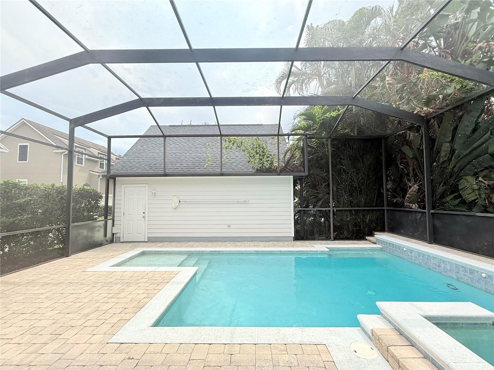 Image 15 of 33 For 902 Waterside Drive