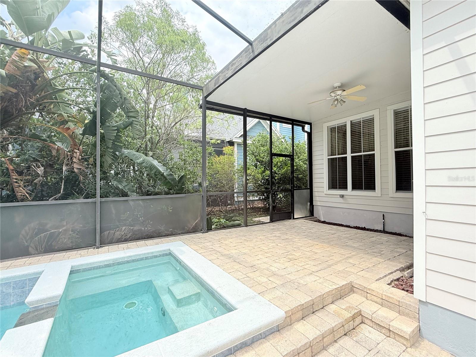 Image 16 of 33 For 902 Waterside Drive