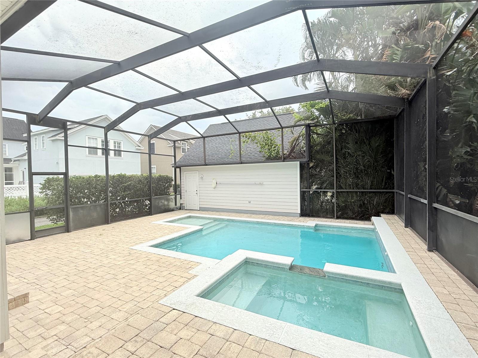 Image 17 of 33 For 902 Waterside Drive