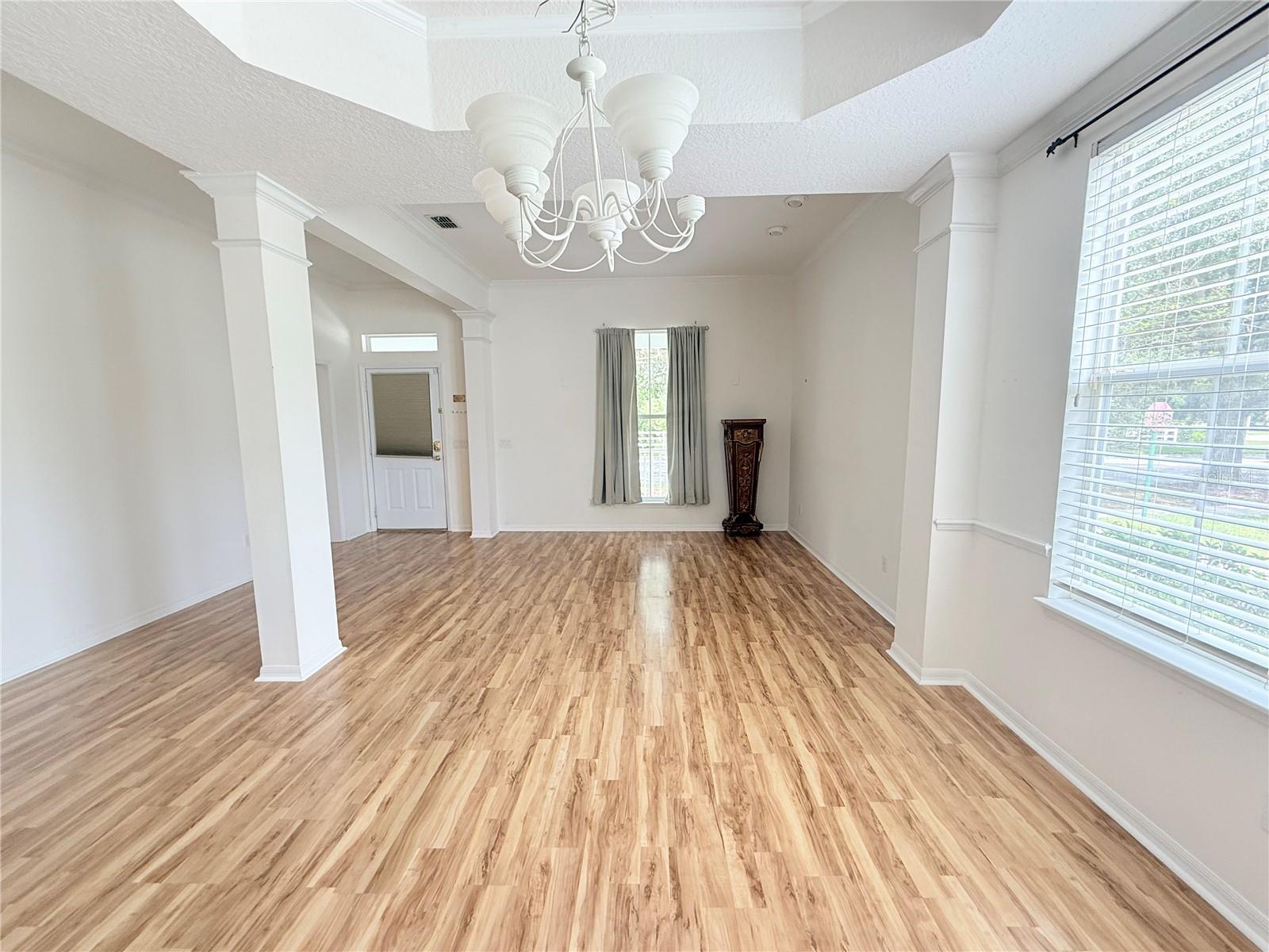 Image 2 of 33 For 902 Waterside Drive