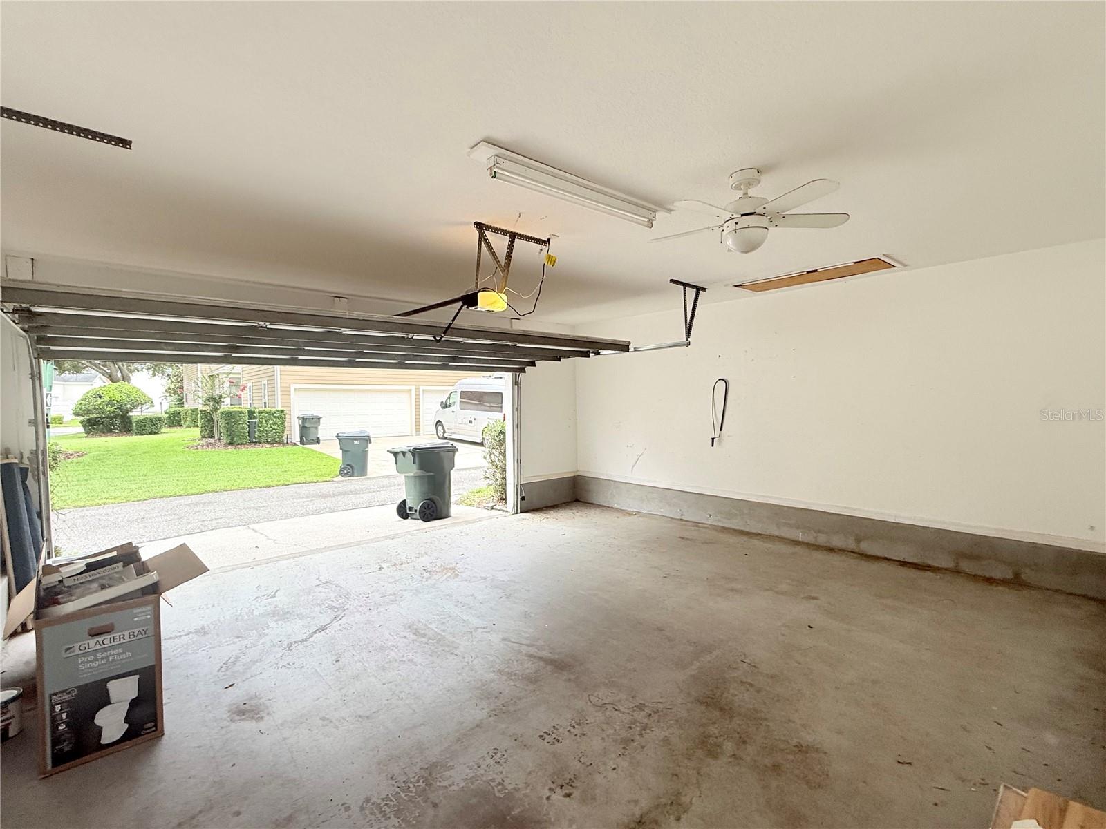 Image 20 of 33 For 902 Waterside Drive