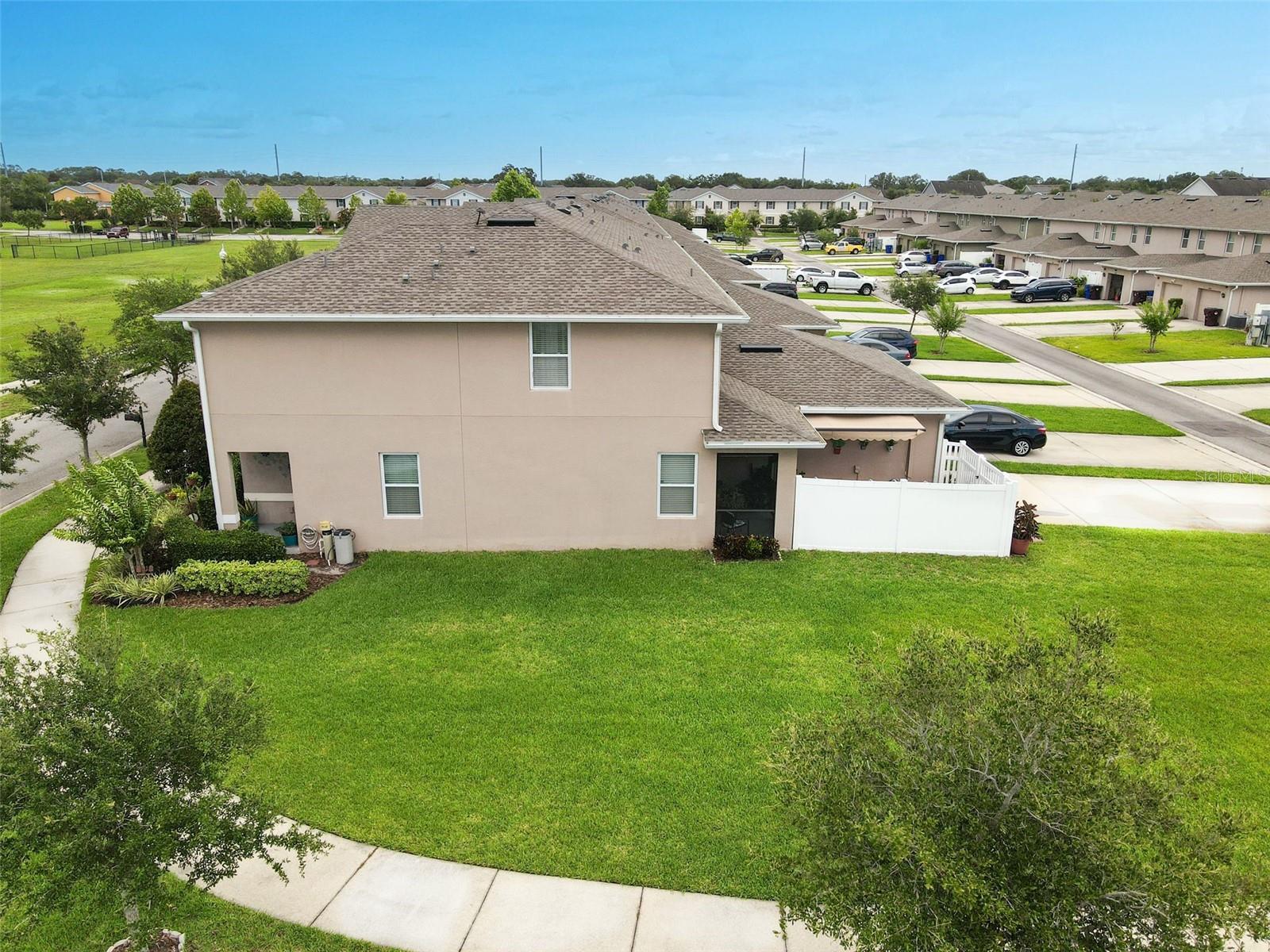 Image 4 of 52 For 4800 Riverwalk Drive