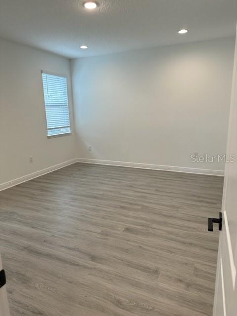 Image 22 of 47 For 14803 Milfoil Avenue