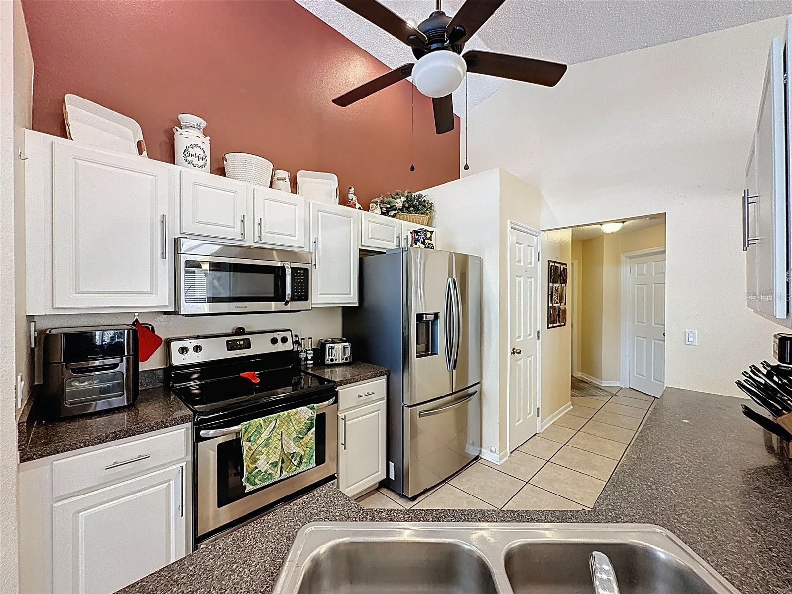 Image 14 of 98 For 1364 Rebecca Drive