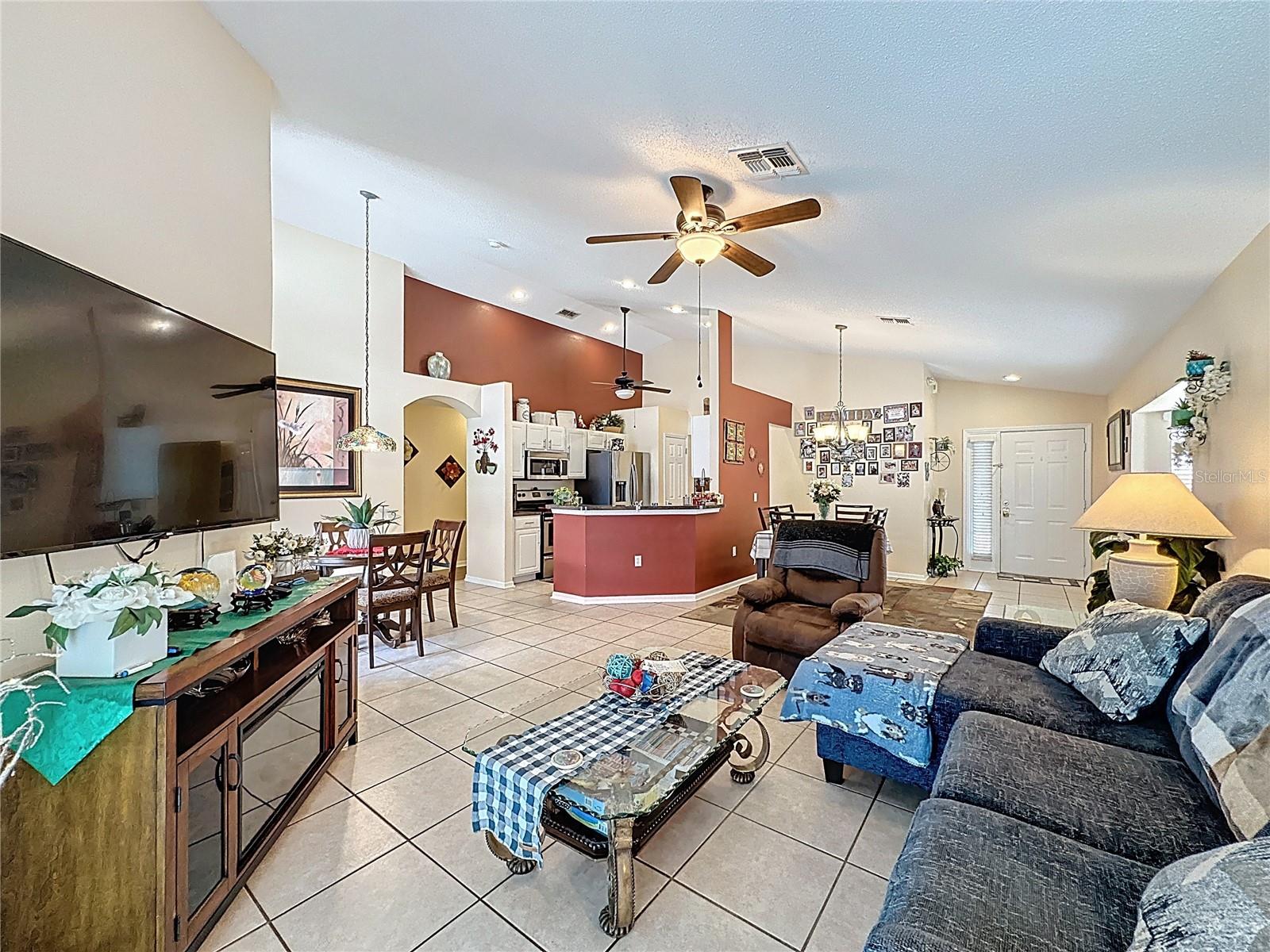 Image 18 of 98 For 1364 Rebecca Drive