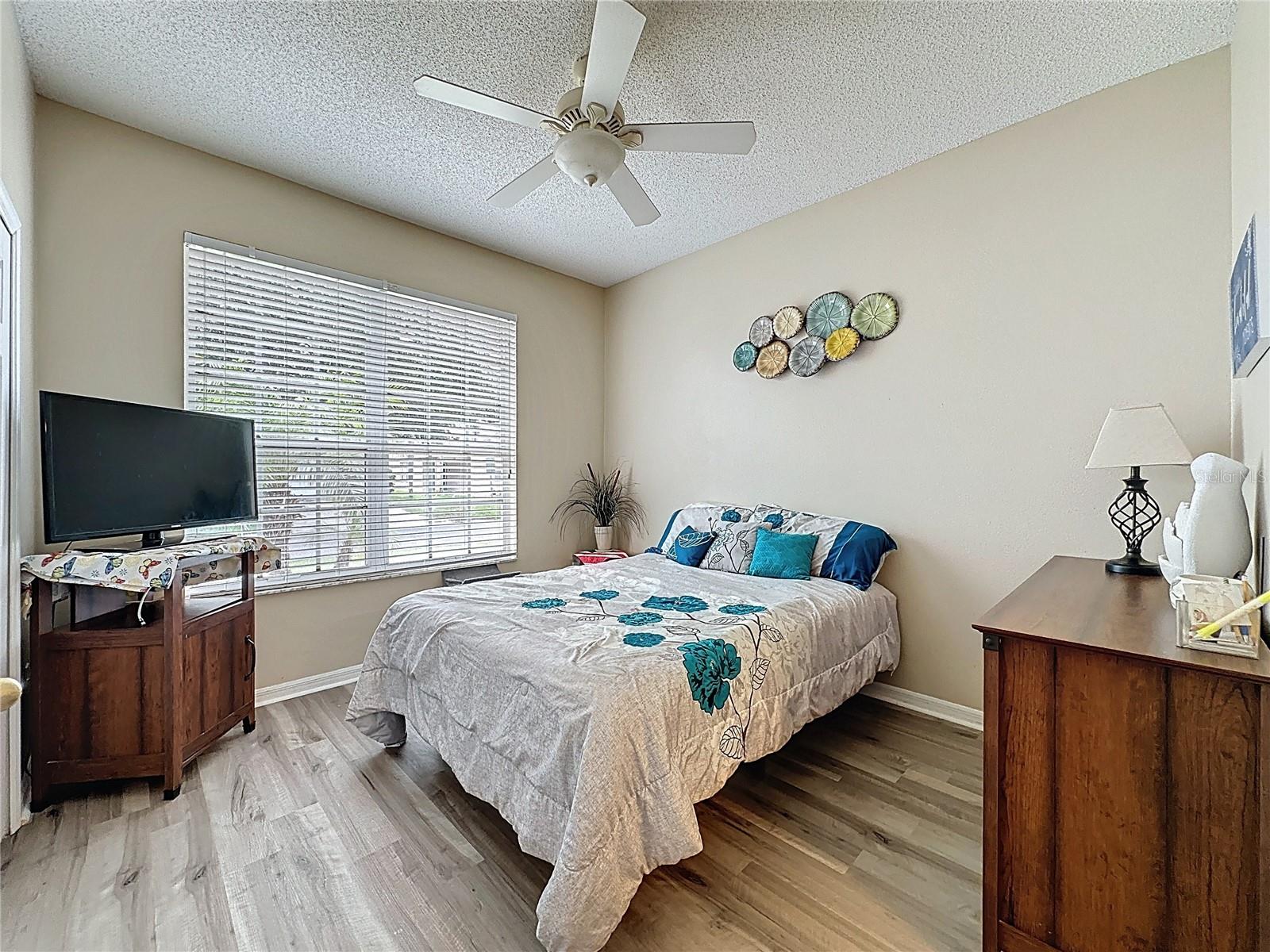 Image 36 of 98 For 1364 Rebecca Drive