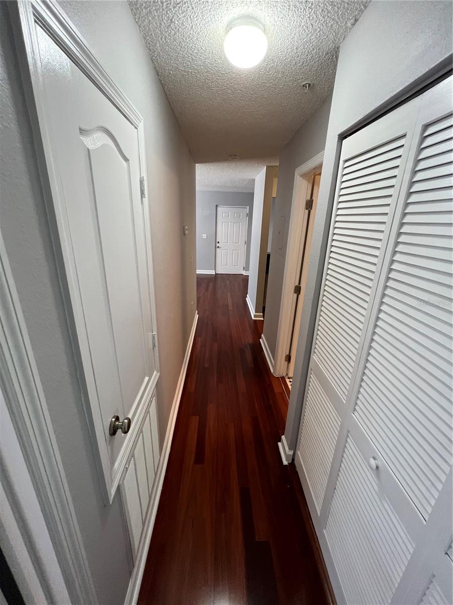 Image 23 of 43 For 2035 Dixie Belle Drive 2035g