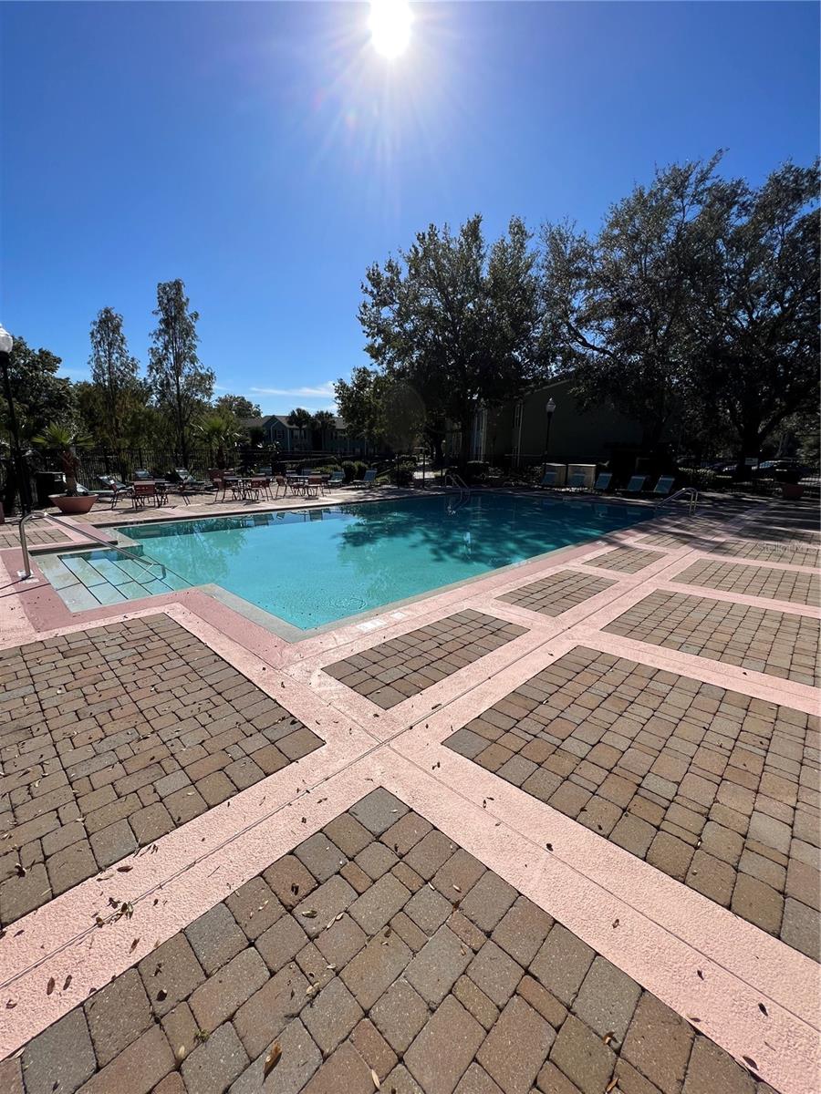 Image 38 of 43 For 2035 Dixie Belle Drive 2035g