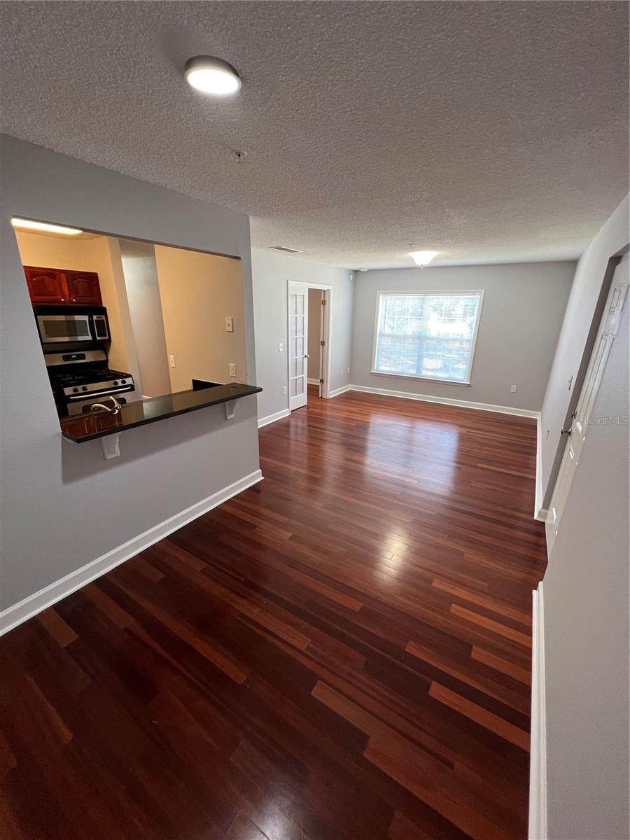 Image 7 of 43 For 2035 Dixie Belle Drive 2035g