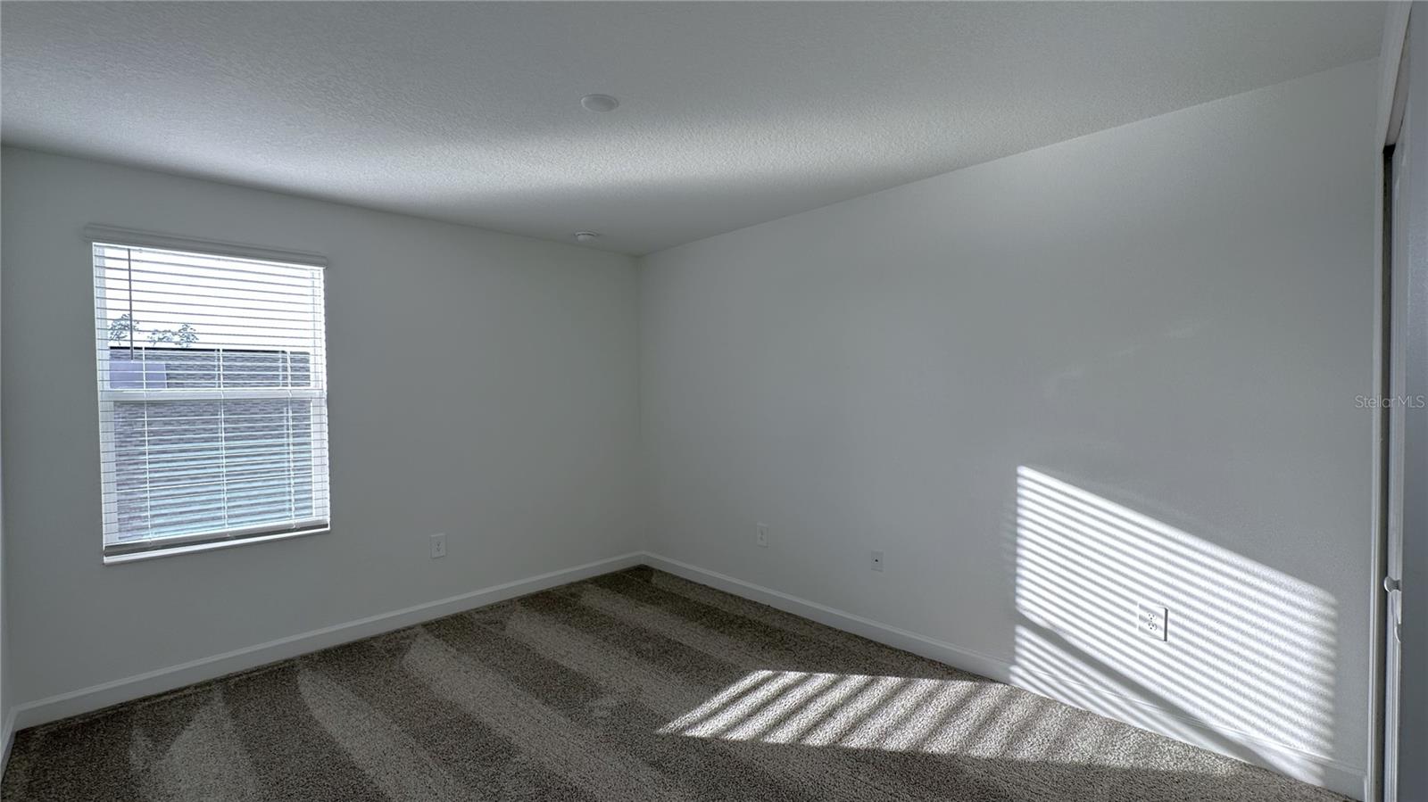 Image 21 of 36 For 2935 Camden Way