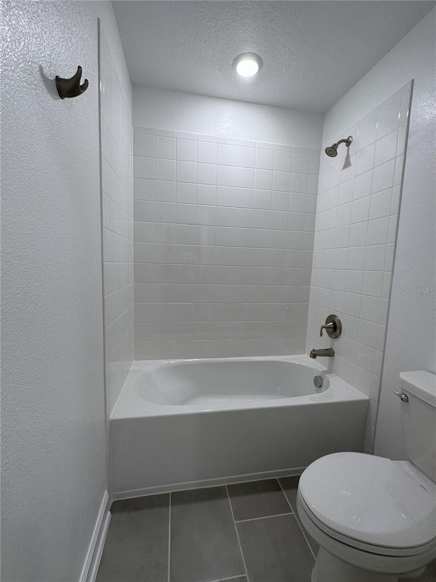 Image 27 of 36 For 2935 Camden Way
