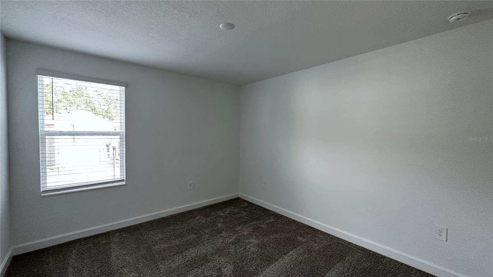 Image 28 of 36 For 2935 Camden Way