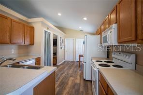 Image 9 of 30 For 3030 Eagle Crossing Drive