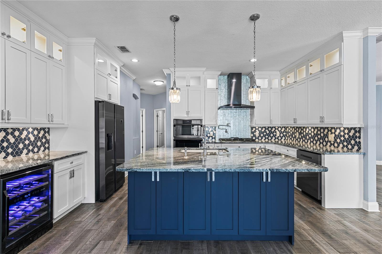 Image 22 of 47 For 3427 Harborside Court