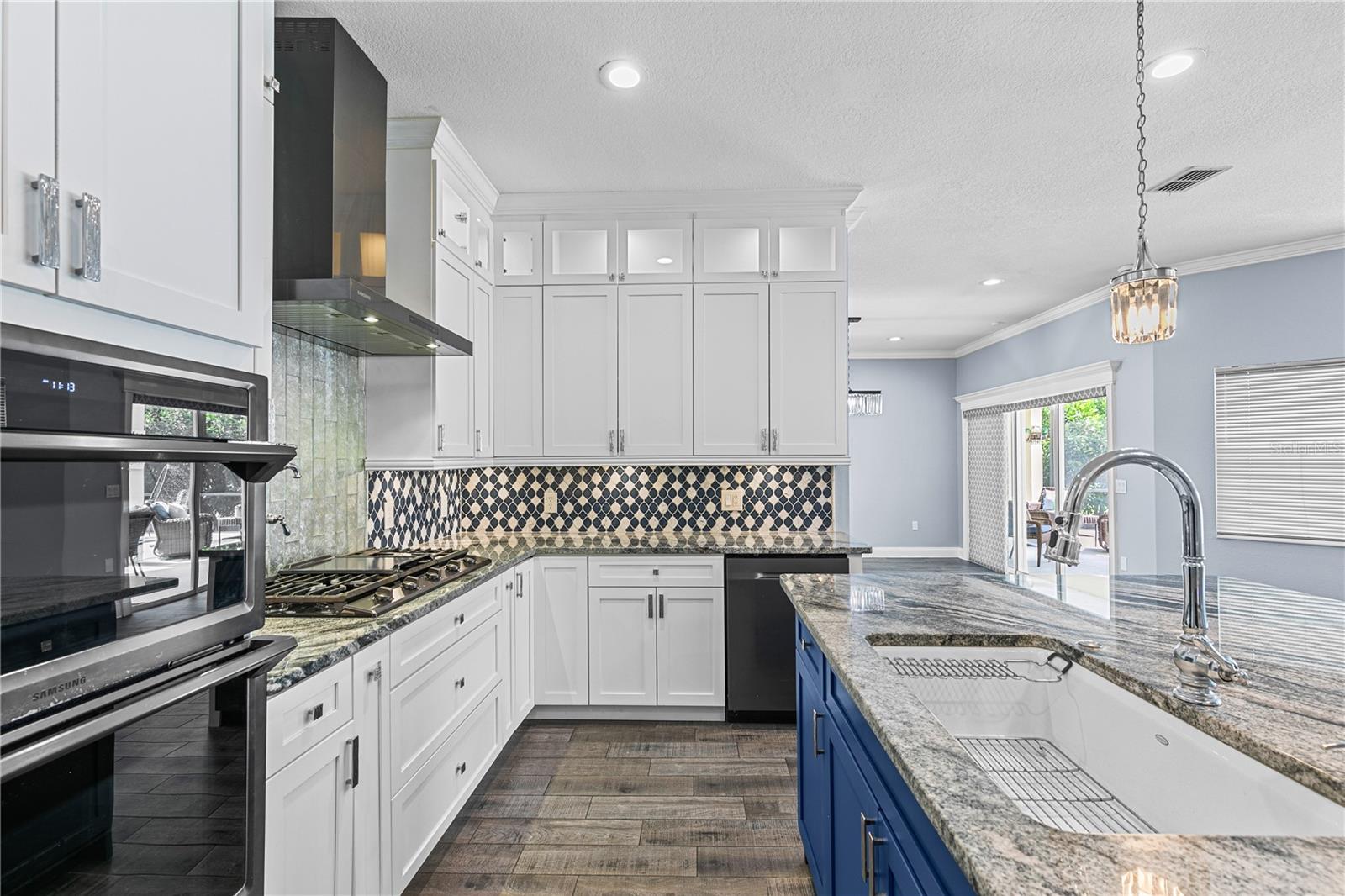 Image 24 of 47 For 3427 Harborside Court
