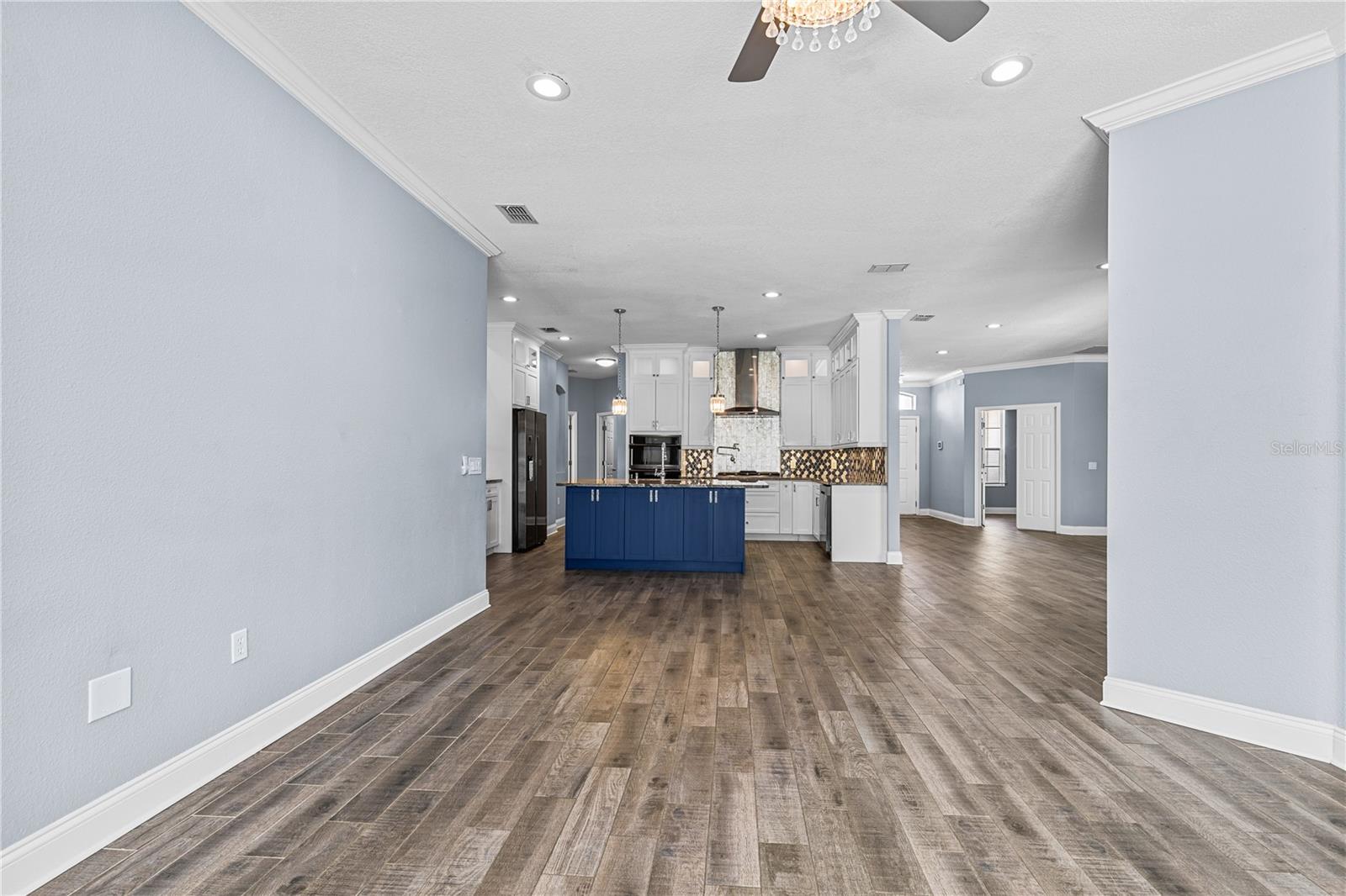 Image 26 of 47 For 3427 Harborside Court