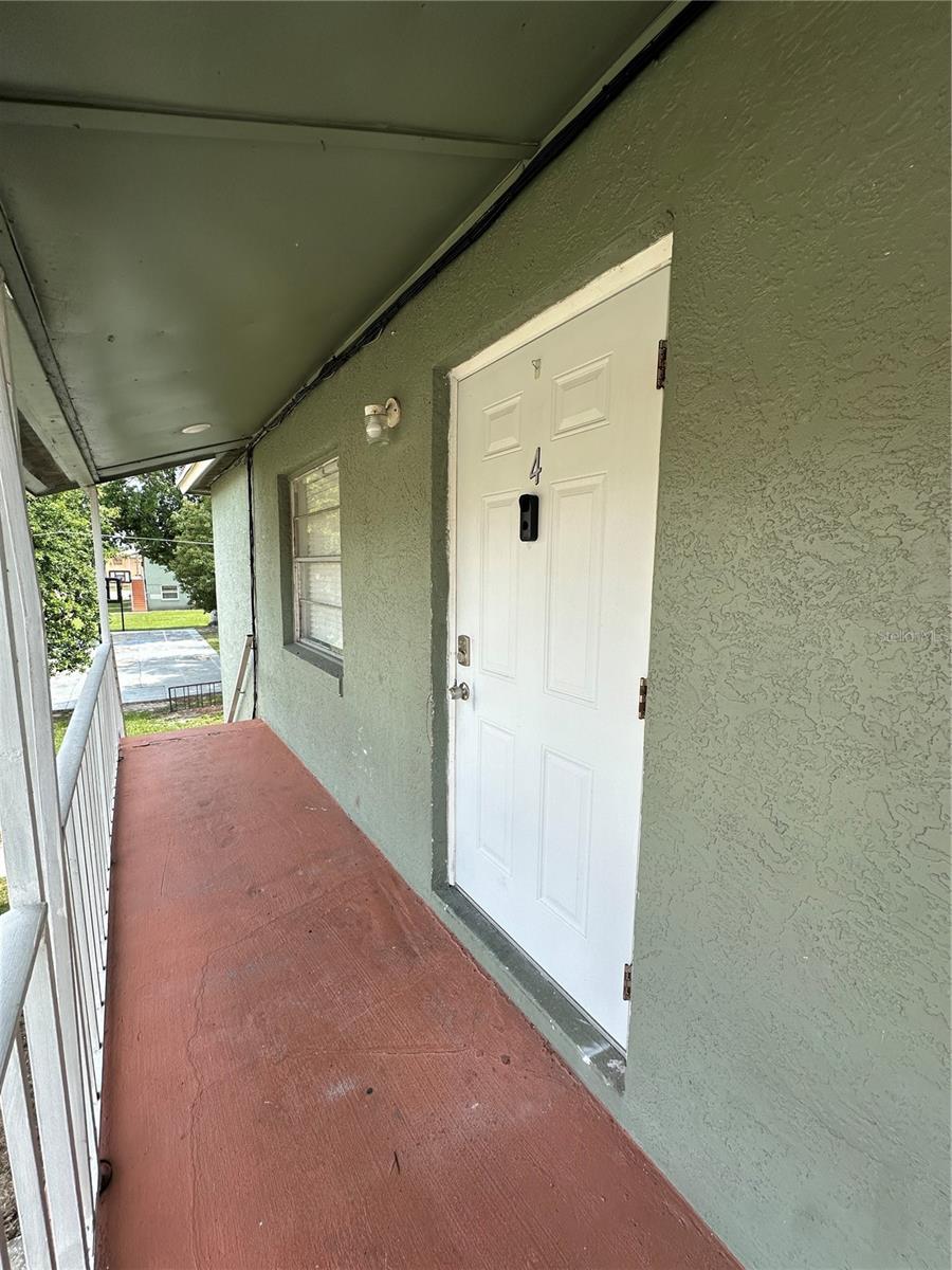 Image 2 of 12 For 702 Michigan Court 4