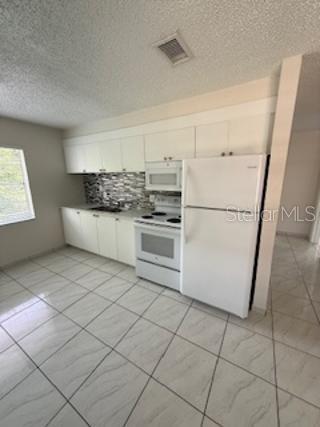 Image 3 of 12 For 702 Michigan Court 4
