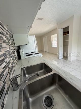 Image 4 of 12 For 702 Michigan Court 4