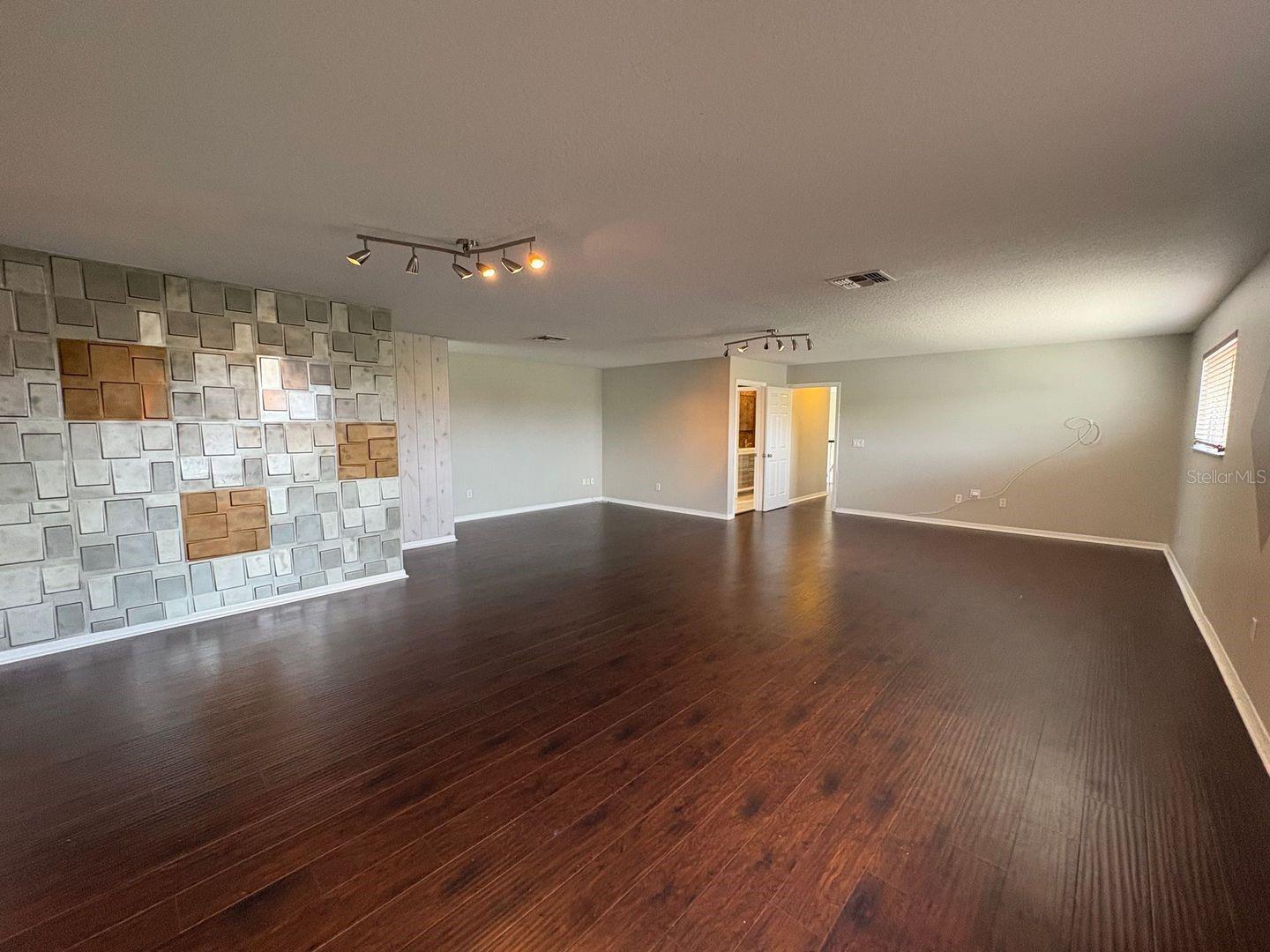 Image 23 of 49 For 2516 Chapala Drive