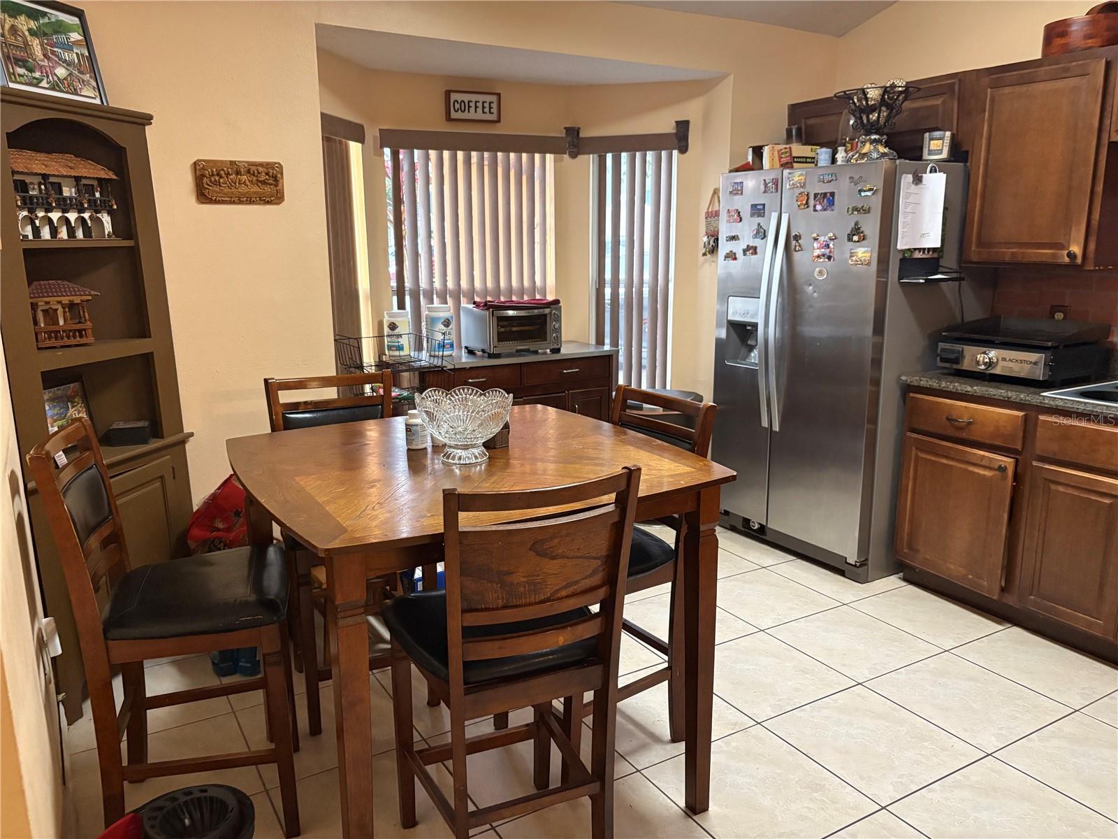 Listing photo id 5 for 1164 Jade East Lane