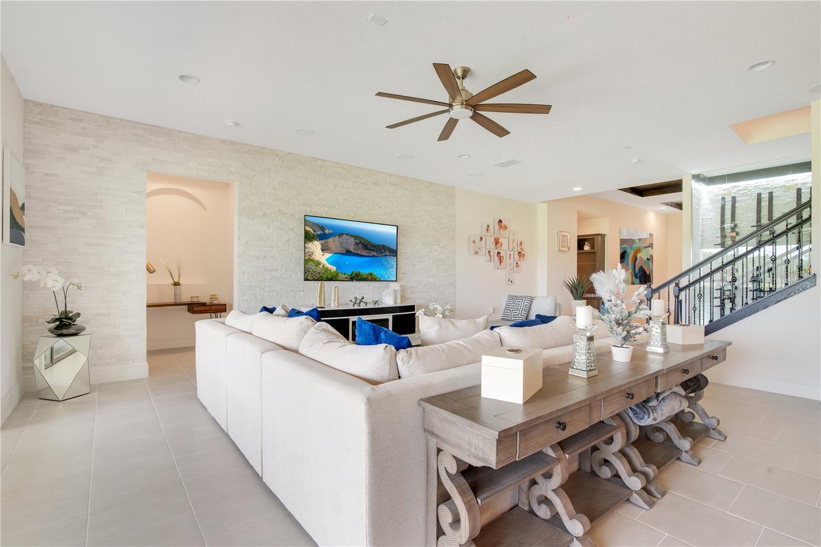 Image 14 of 56 For 13809 Abberwick Drive