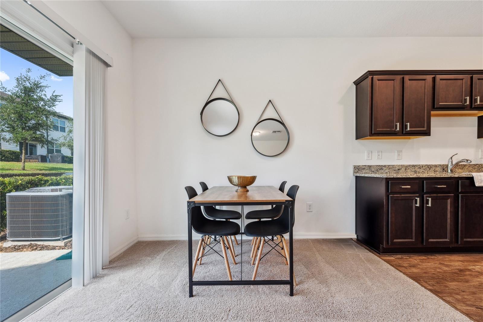 Image 12 of 36 For 955 Grandin Street