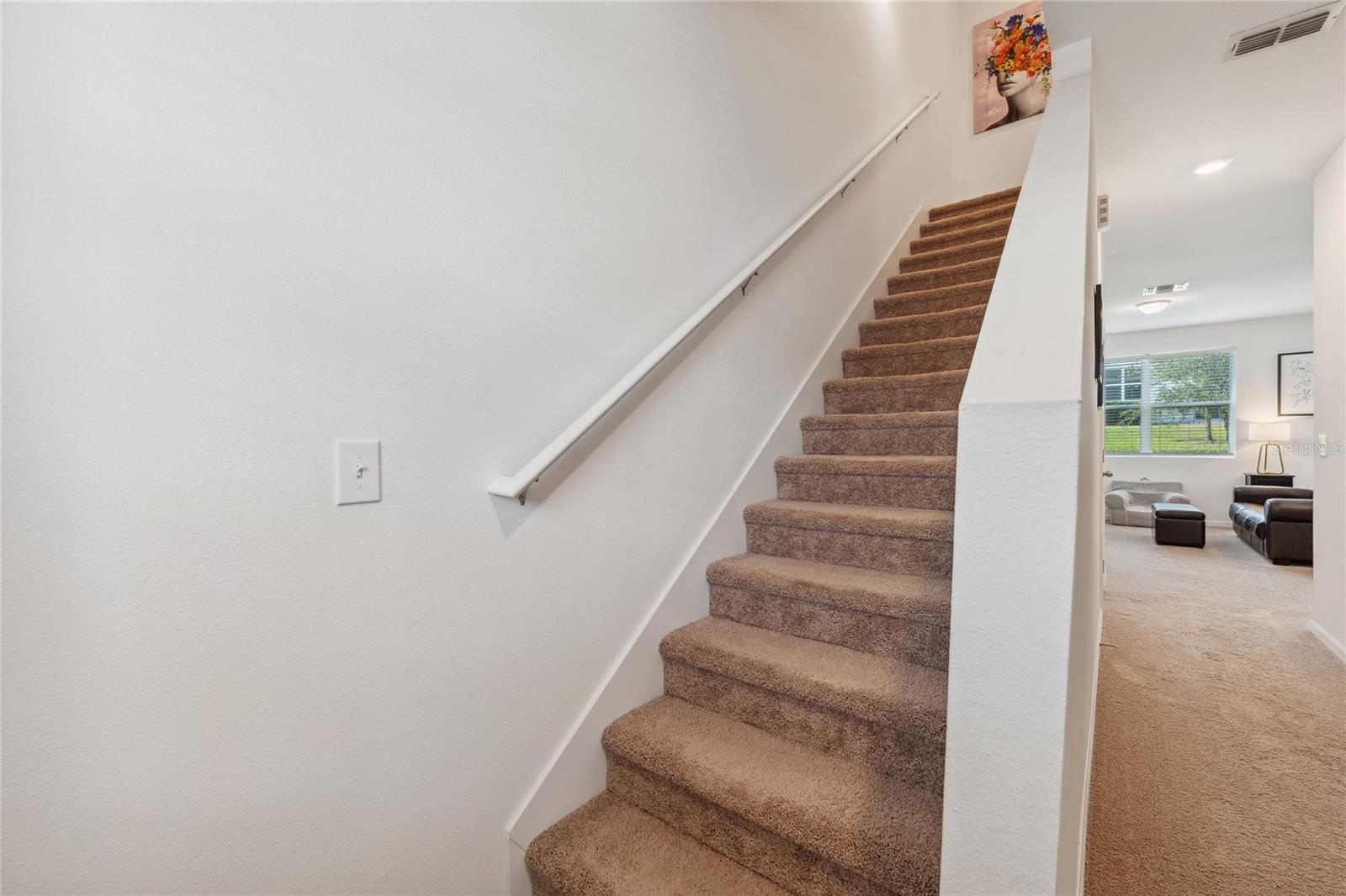 Image 17 of 36 For 955 Grandin Street