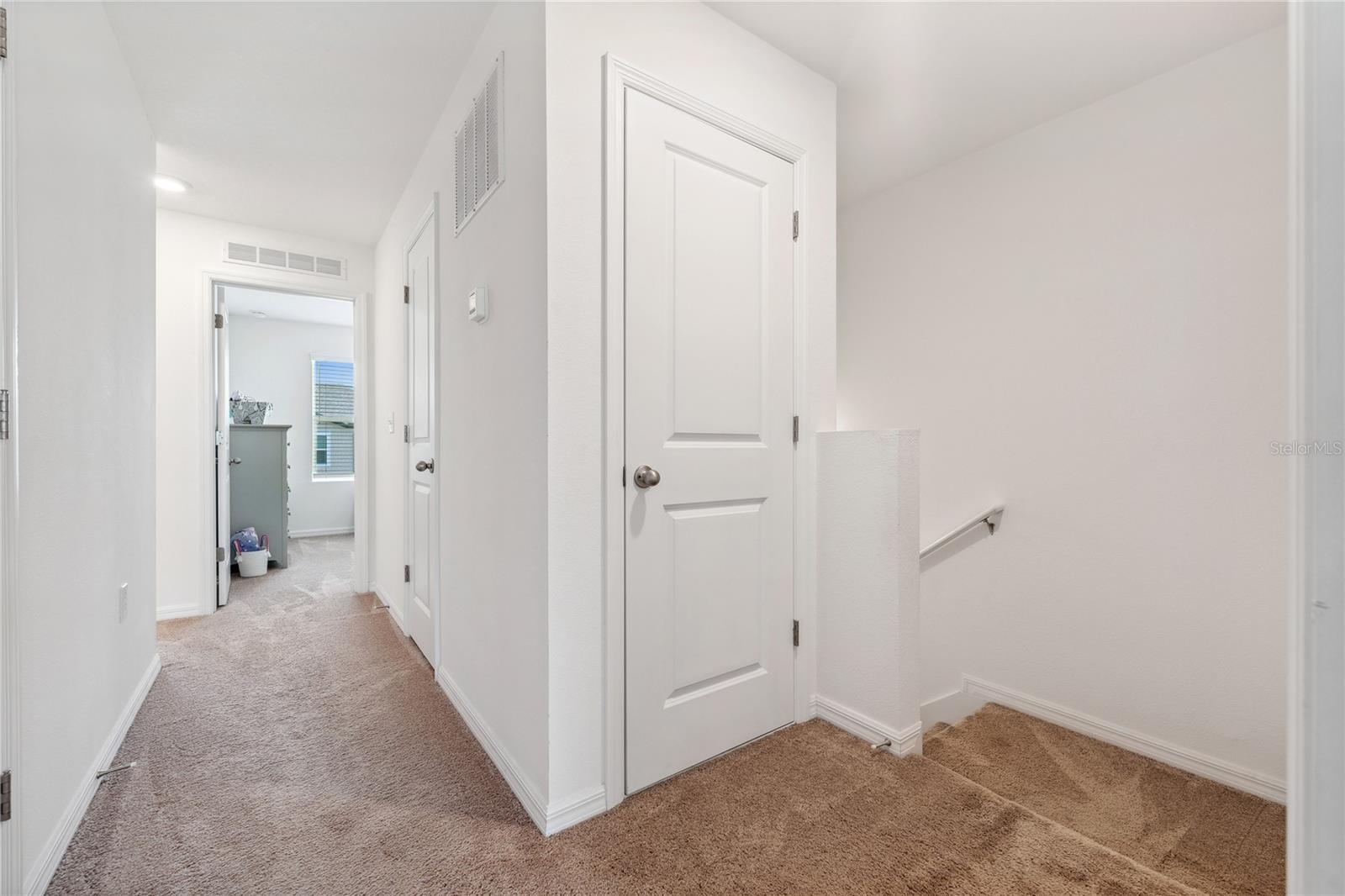 Image 18 of 36 For 955 Grandin Street