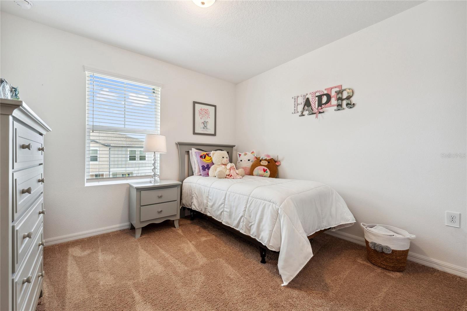 Image 22 of 36 For 955 Grandin Street
