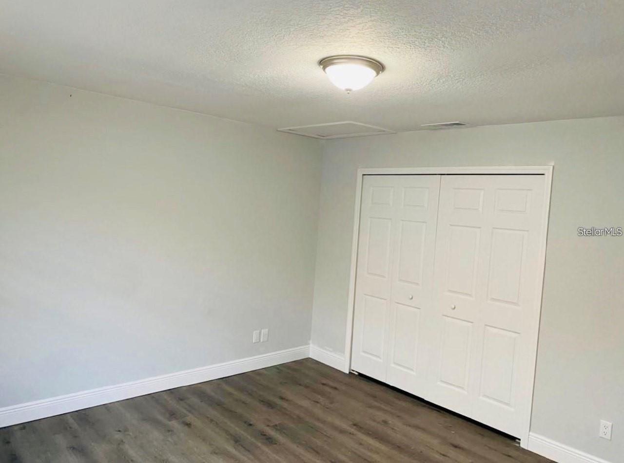 Image 6 of 8 For 3118 Harmon Lane 3118