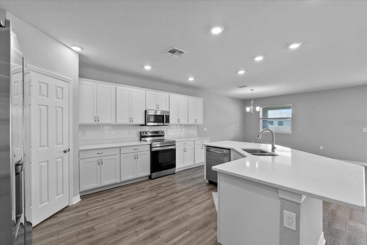 Image 13 of 56 For 3926 Palazzo Place